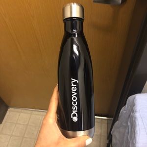 Navy Discovery channel swell bottle
